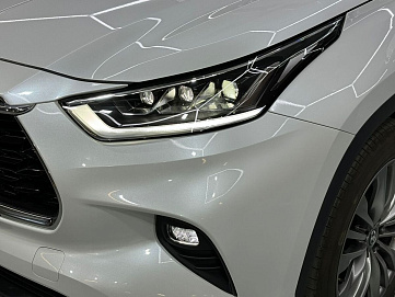 Toyota Highlander, 2025г, полный привод, автомат
