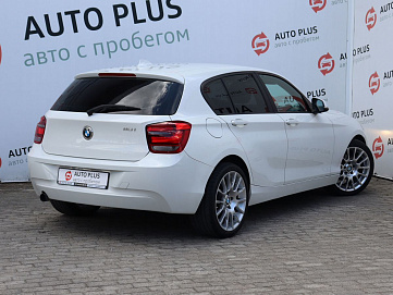 BMW 1 серии, 2012г, задний привод, автомат
