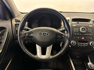 Kia , 2011г., передний привод, механика