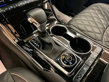 Kia , 2021г., полный привод, автомат