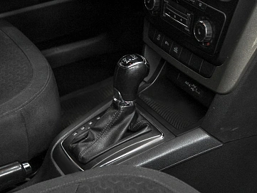 Skoda Yeti, 2015г, полный привод, робот