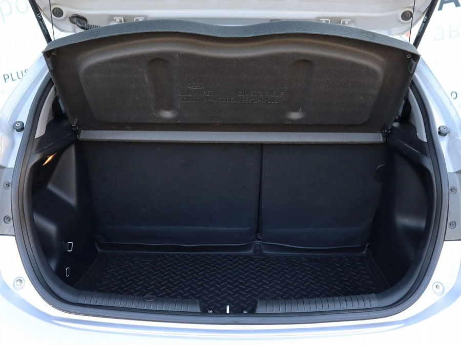 Kia Rio, 2013г., передний привод, автомат