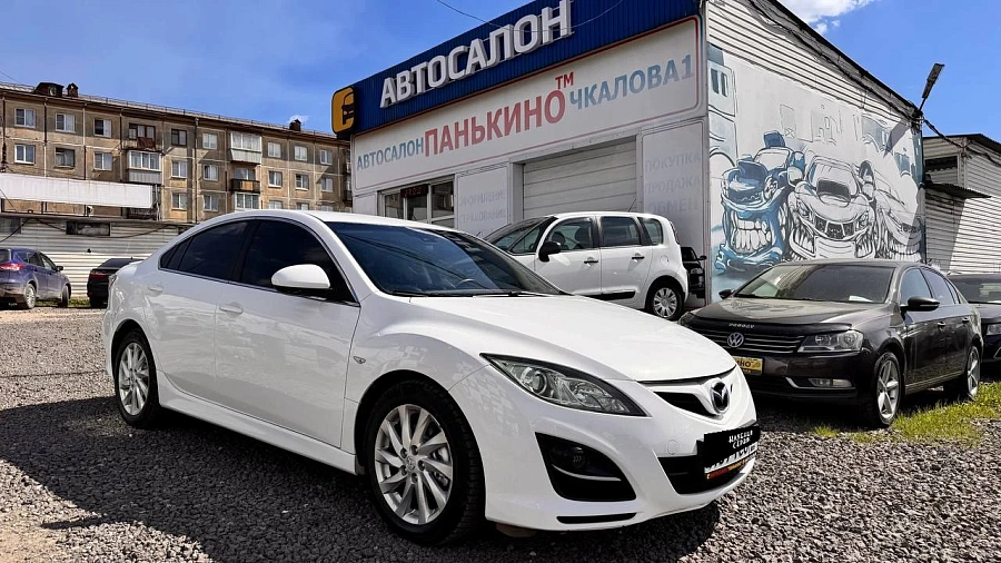 Mazda 6, 2010г., передний привод, автомат