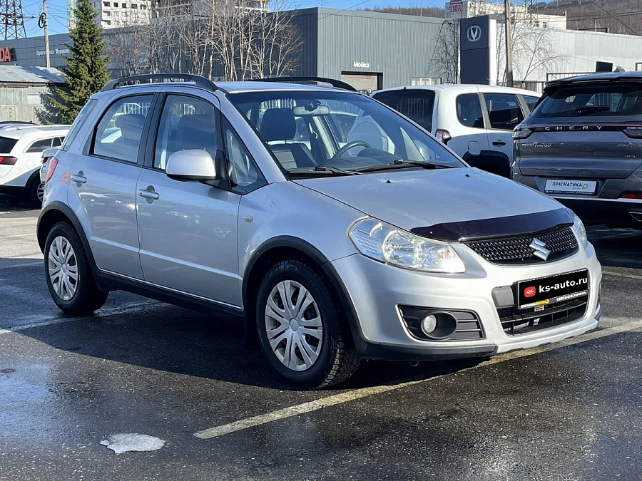 Suzuki SX4, 2010г., передний привод, автомат