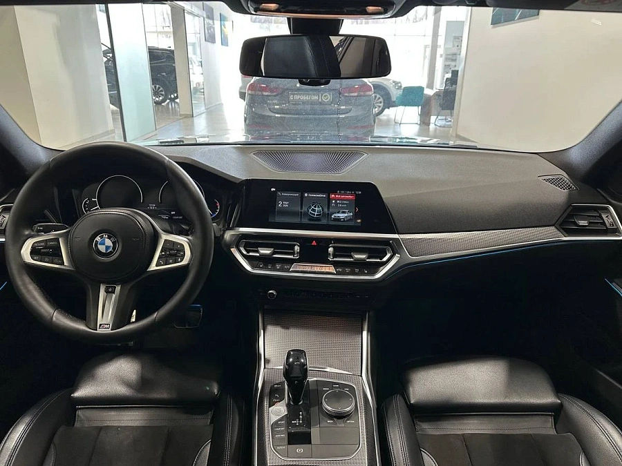 BMW 3 серии, 2019г., полный привод, автомат