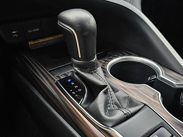 Toyota Camry, 2020г, передний привод, автомат