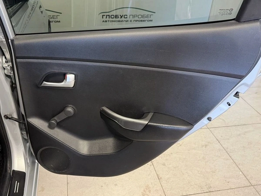 Kia Rio, 2013г., передний привод, автомат