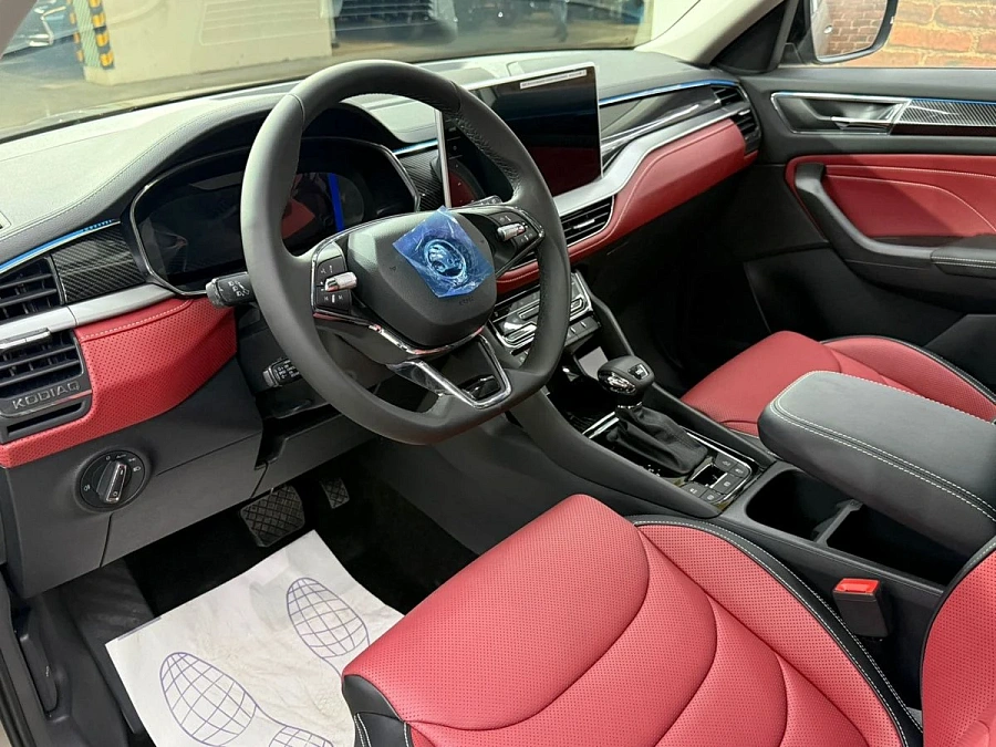 Skoda Kodiaq GT, 2024г., полный привод, робот