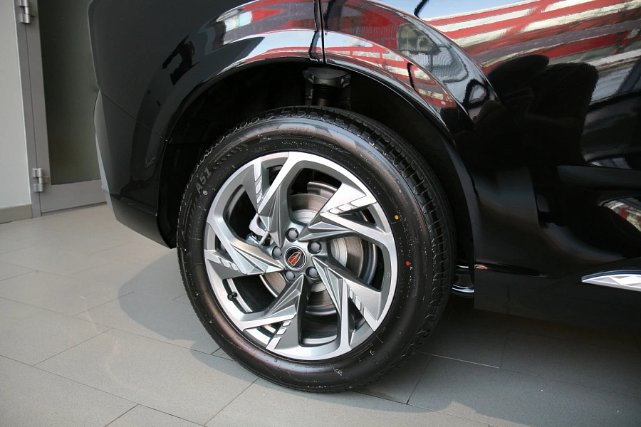 Hongqi HS3, 2025г., передний привод, робот