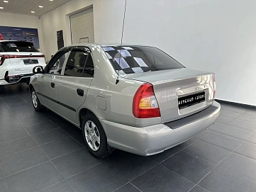Hyundai Accent, 2010г, передний привод, автомат
