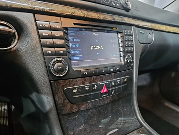 Mercedes-Benz E-Класс, 2004г, задний привод, автомат