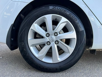 Kia Rio, 2015г, передний привод, автомат