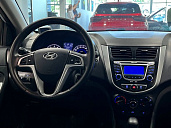 Hyundai Solaris, 2011г., передний привод, автомат