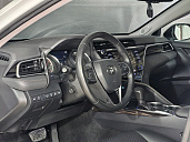 Toyota Camry, 2020г., передний привод, автомат