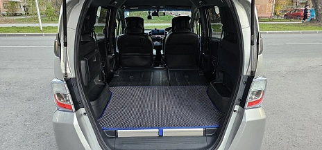 Honda Freed, 2012г, передний привод, вариатор
