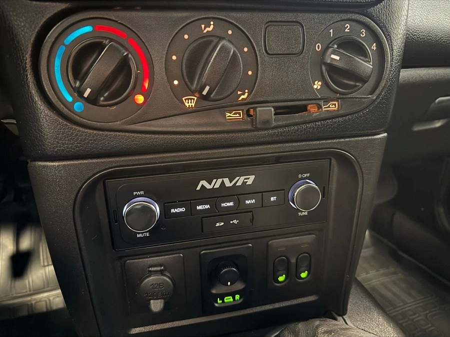 Chevrolet Niva, 2019г., полный привод, механика
