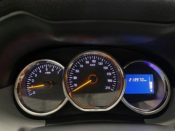 Renault Duster, 2017г, передний привод, механика