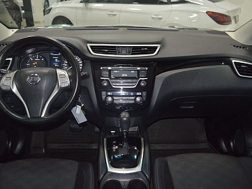 Nissan Qashqai, 2018г, передний привод, вариатор