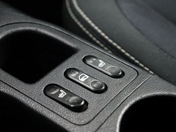 Nissan Qashqai, 2010г, передний привод, вариатор