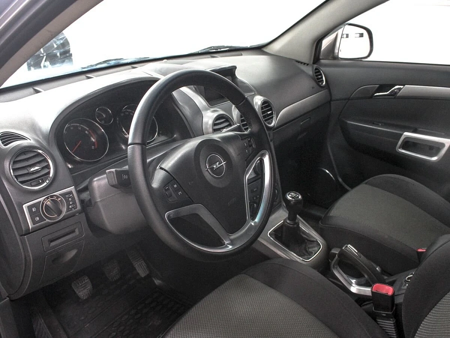 Opel Antara, 2007г., полный привод, механика