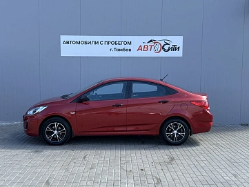 Hyundai Solaris, 2011г, передний привод, автомат