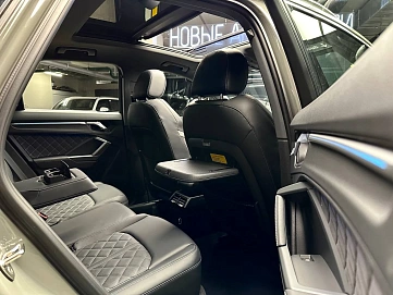 Audi Q3, 2025г, передний привод, робот