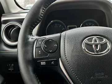 Toyota RAV4, 2018г, полный привод, автомат