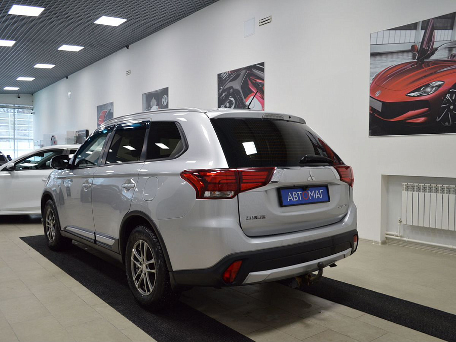 Mitsubishi Outlander, 2015г., полный привод, вариатор