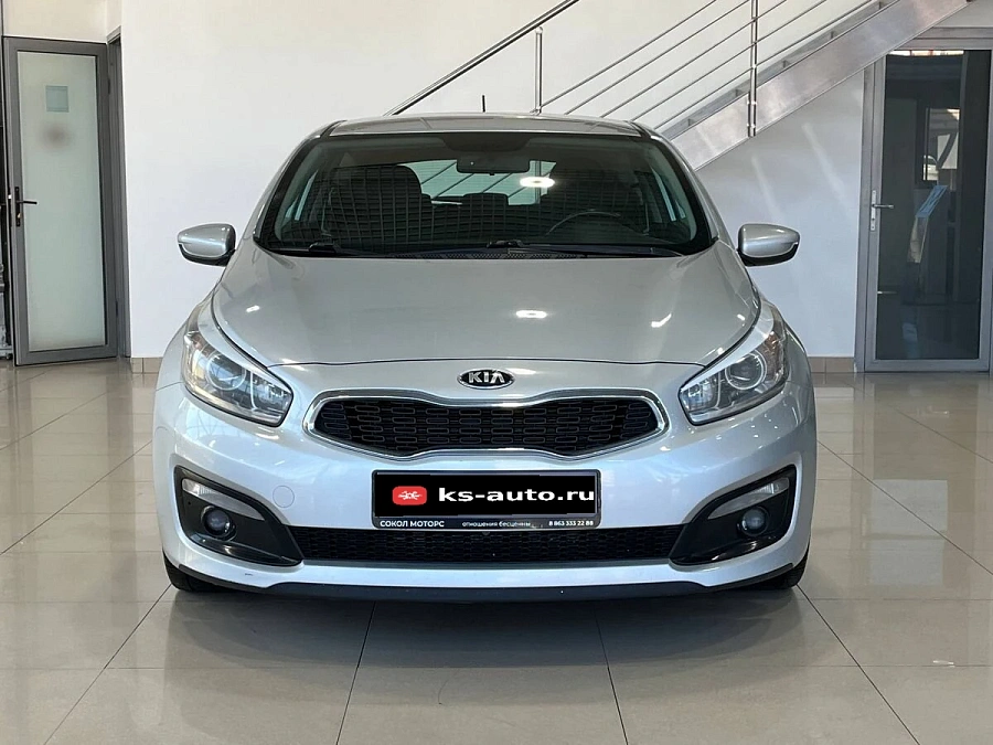 Kia Ceed, 2015г., передний привод, автомат