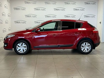 Renault Megane, 2013г, передний привод, механика