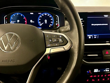 Volkswagen Polo, 2021г, передний привод, автомат