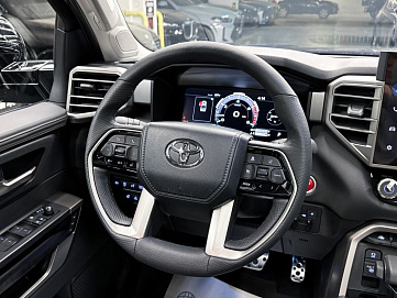 Toyota Tundra, 2024г., полный привод, автомат