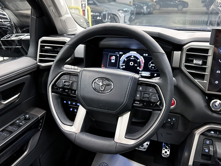 Toyota Tundra, 2024г., полный привод, автомат
