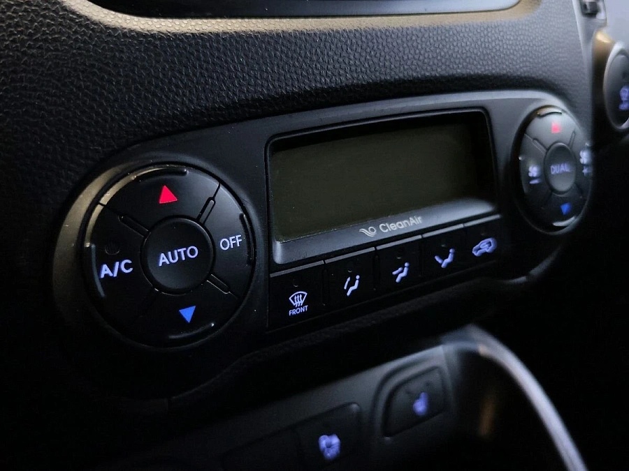 Hyundai ix35, 2013г., передний привод, автомат