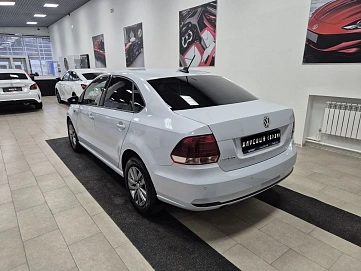 Volkswagen Polo, 2019г, передний привод, автомат