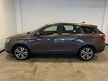 Lada (ВАЗ) Vesta, 2019г, передний привод, механика