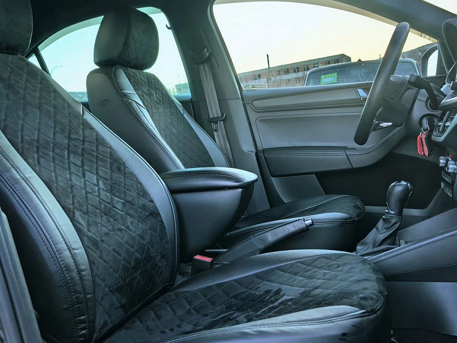 Skoda Rapid, 2022г., передний привод, робот