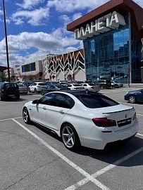BMW 5 серии, 2014г, задний привод, автомат