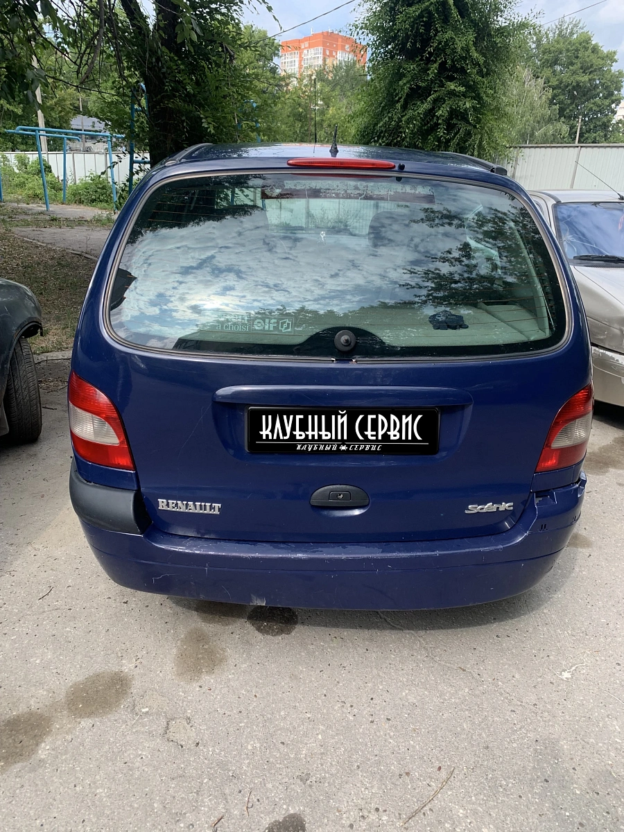 Renault Scenic, 2000г., передний привод, автомат