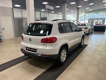 Volkswagen Tiguan, 2014г., передний привод, механика