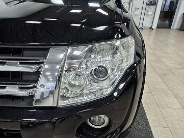 Mitsubishi Pajero, 2012г, полный привод, механика