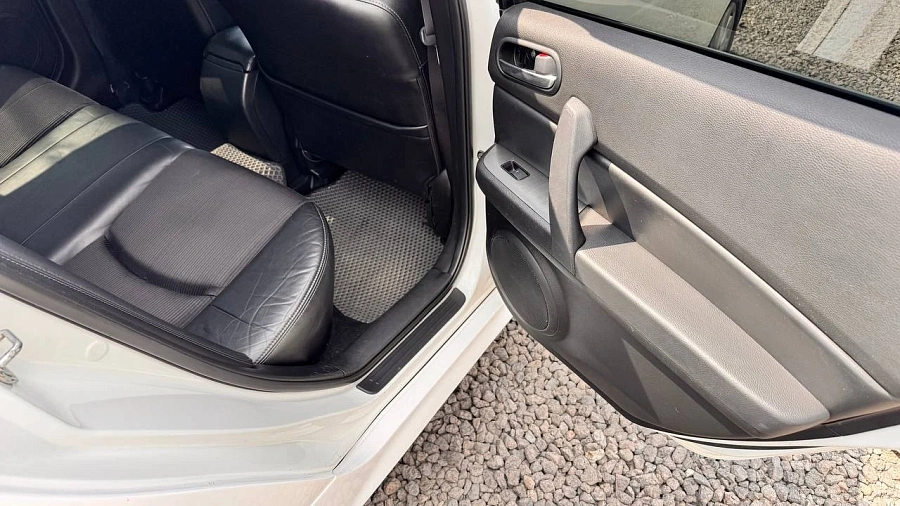 Mazda 6, 2010г., передний привод, автомат