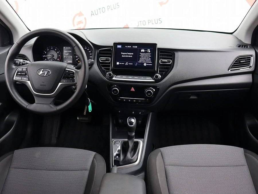 Hyundai Solaris, 2021г., передний привод, автомат