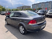 Opel Astra, 2012г., передний привод, механика