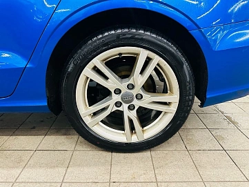 Audi A3, 2020г, передний привод, робот