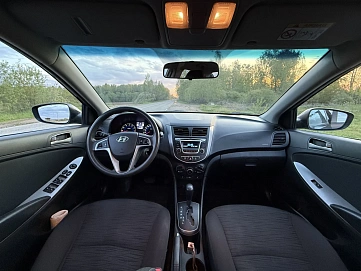 Hyundai Solaris, 2015г, передний привод, автомат