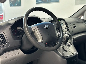Hyundai Grand Starex, 2015г, полный привод, автомат