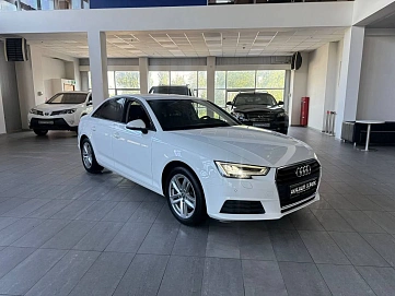 Audi A4, 2019г, передний привод, робот