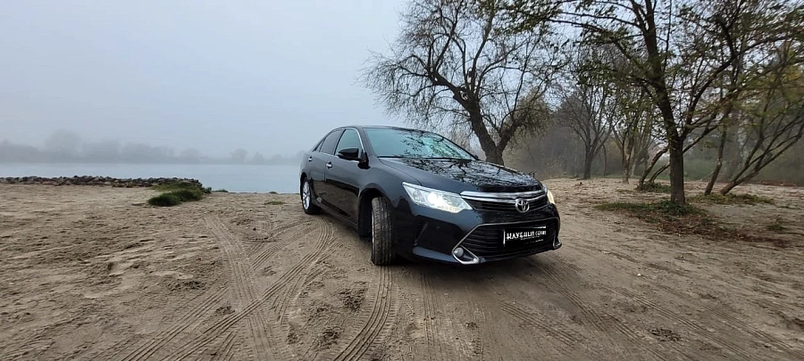 Toyota Camry, 2015г., передний привод, автомат