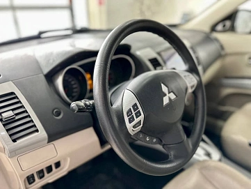 Mitsubishi Outlander, 2008г, полный привод, вариатор